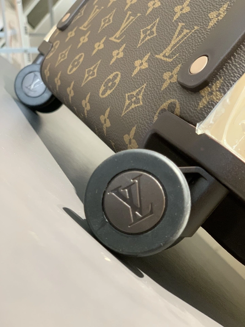 LV Suitcase 4461-0337