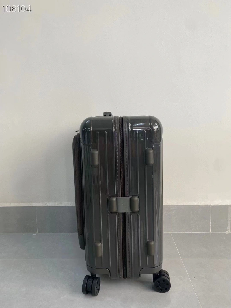 R1m0wa suitcase 4461-0384