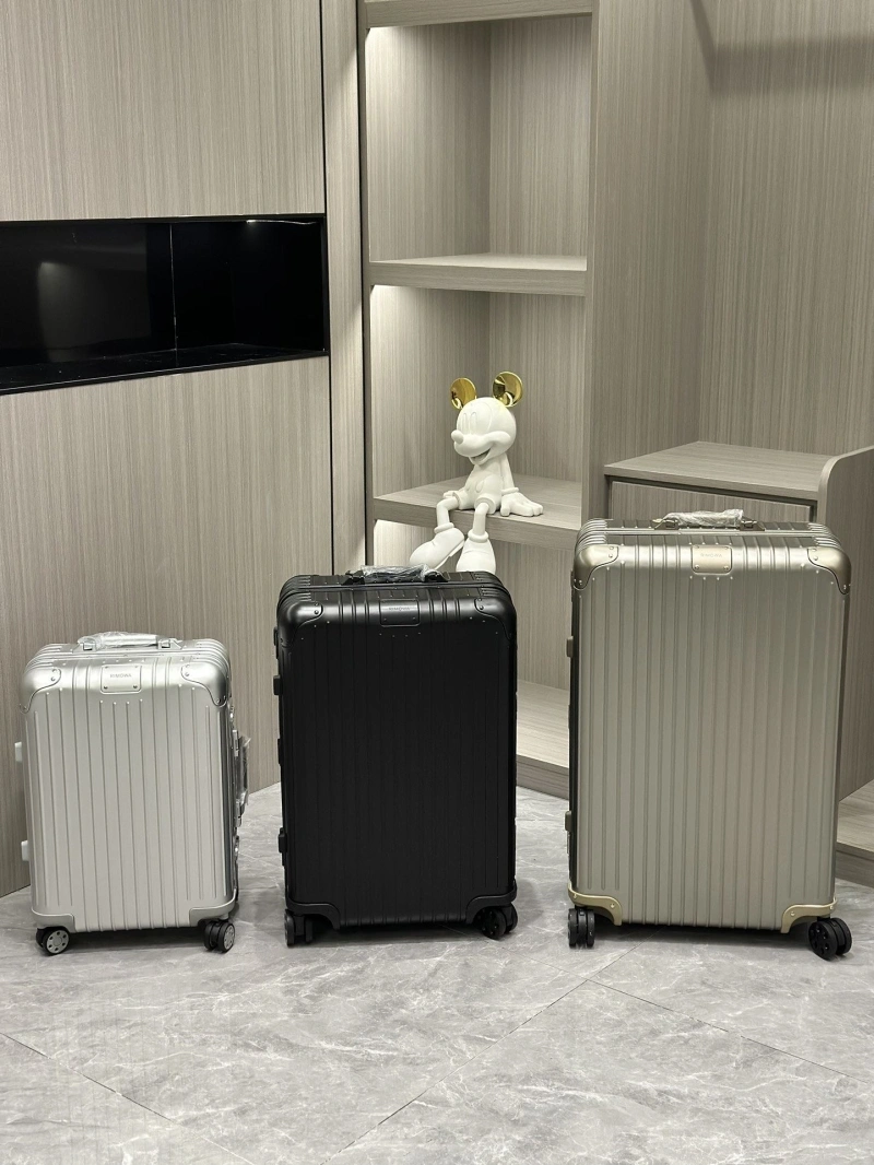 R1m0wa suitcase 4461-0403