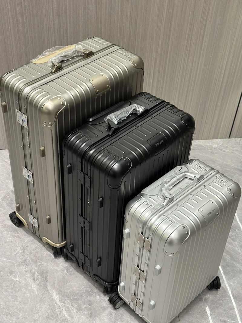 R1m0wa suitcase 4461-0403