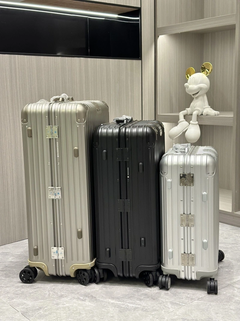 R1m0wa suitcase 4461-0403