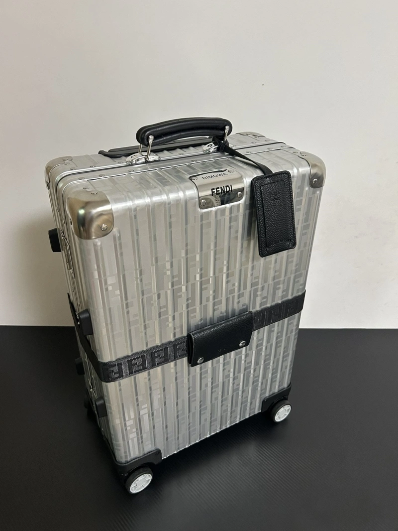 R1m0wa suitcase 4461-0405