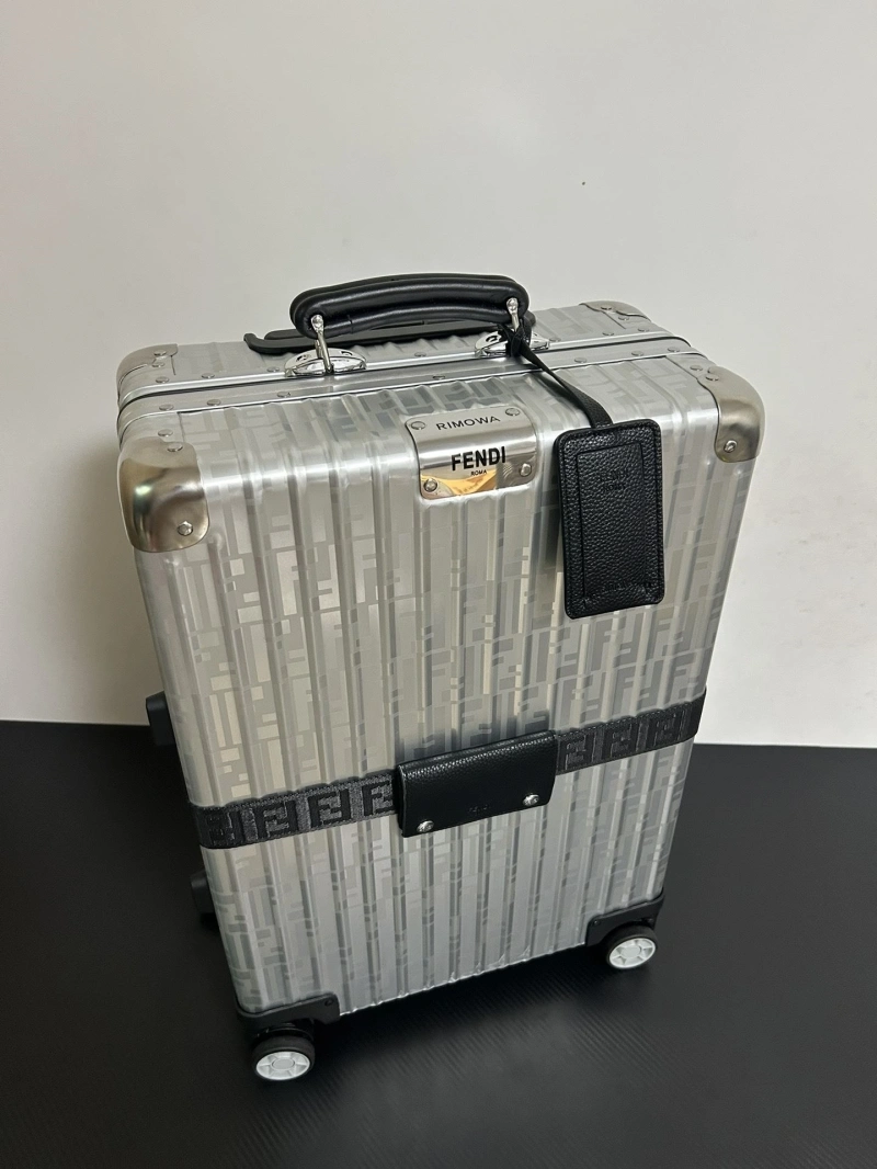 R1m0wa suitcase 4461-0405