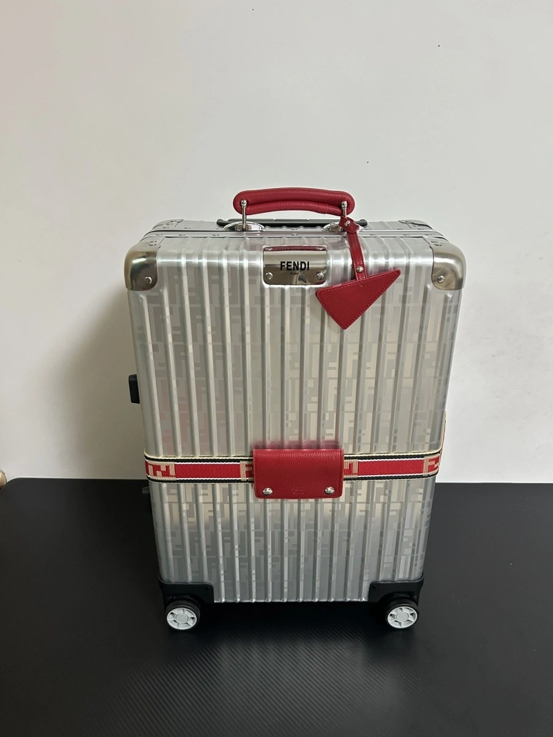 R1m0wa suitcase 4461-0406