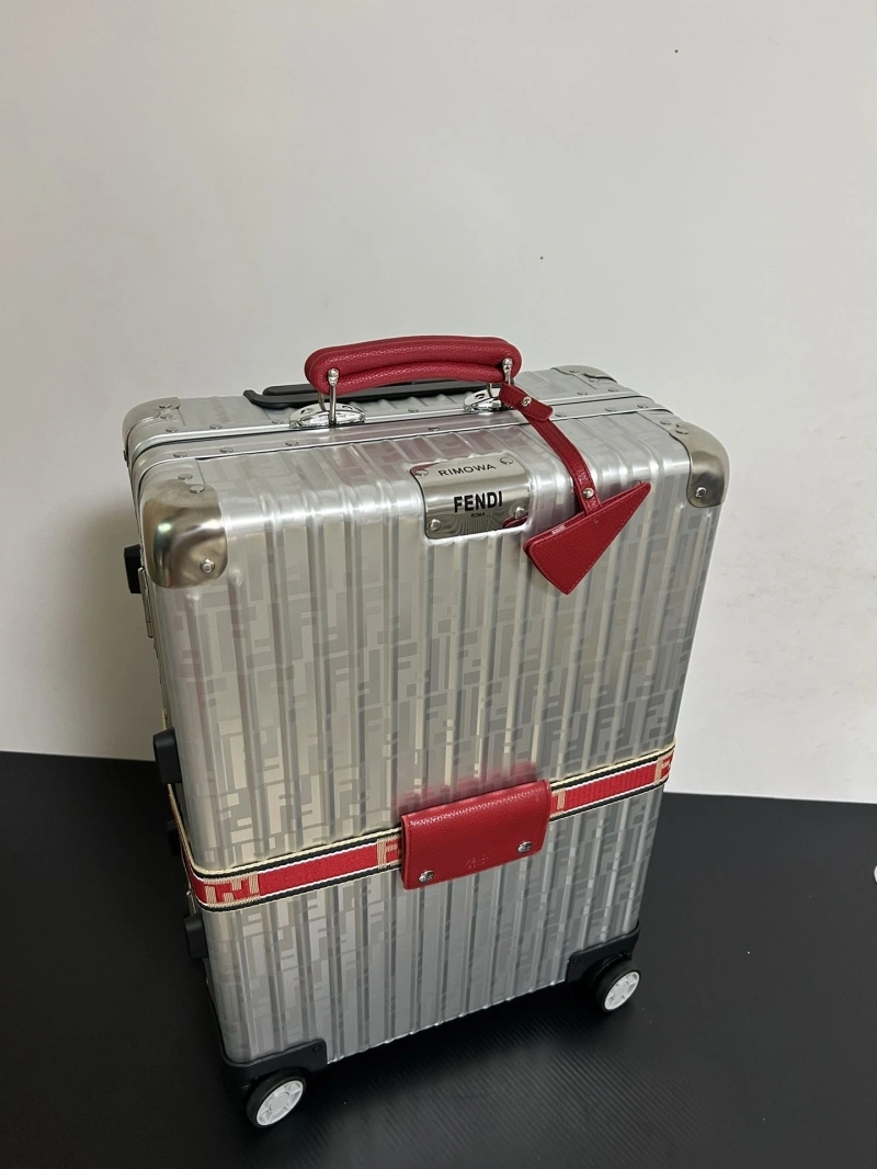 R1m0wa suitcase 4461-0406