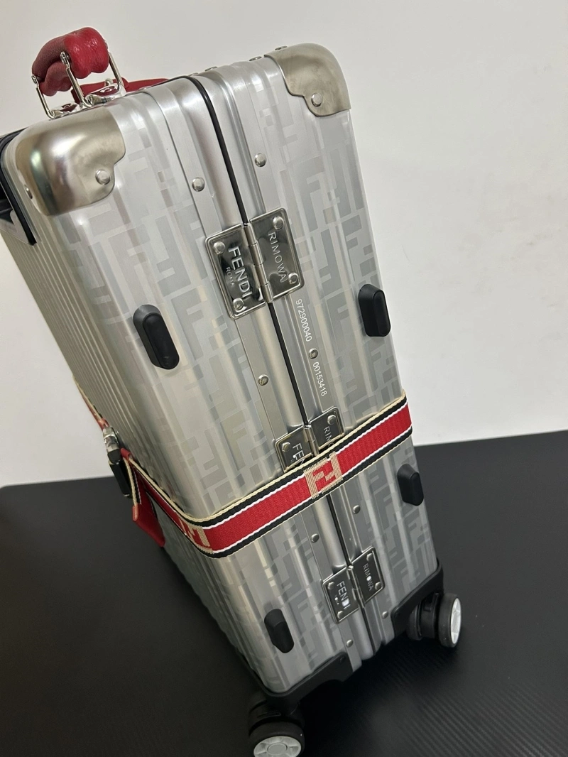 R1m0wa suitcase 4461-0406
