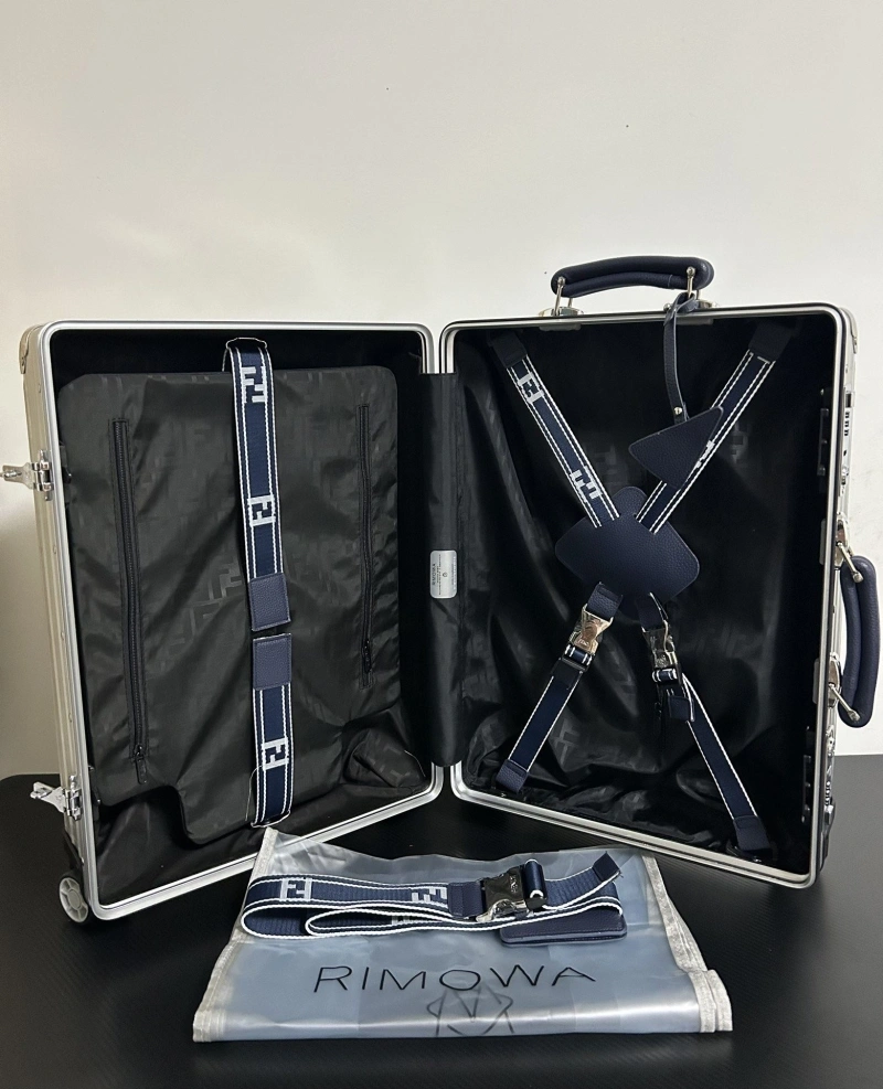 R1m0wa suitcase 4461-0407