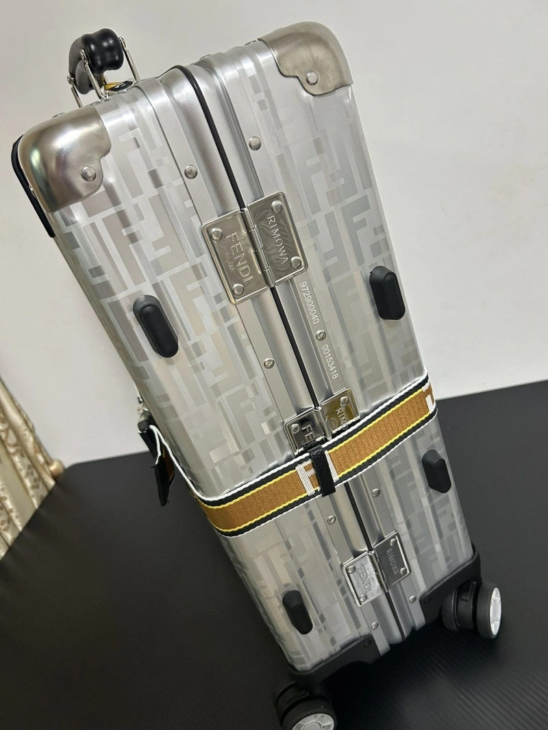 R1m0wa suitcase 4461-0408