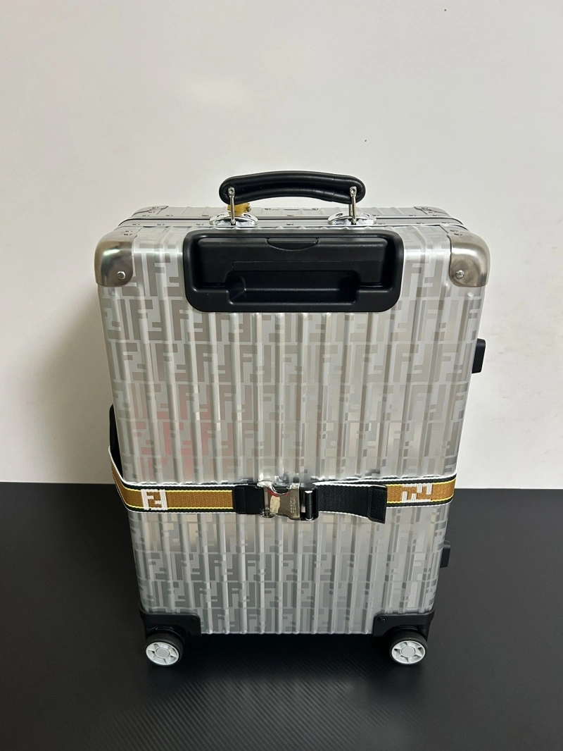 R1m0wa suitcase 4461-0408