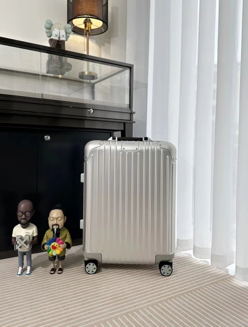 R1m0wa suitcase 4461-0415