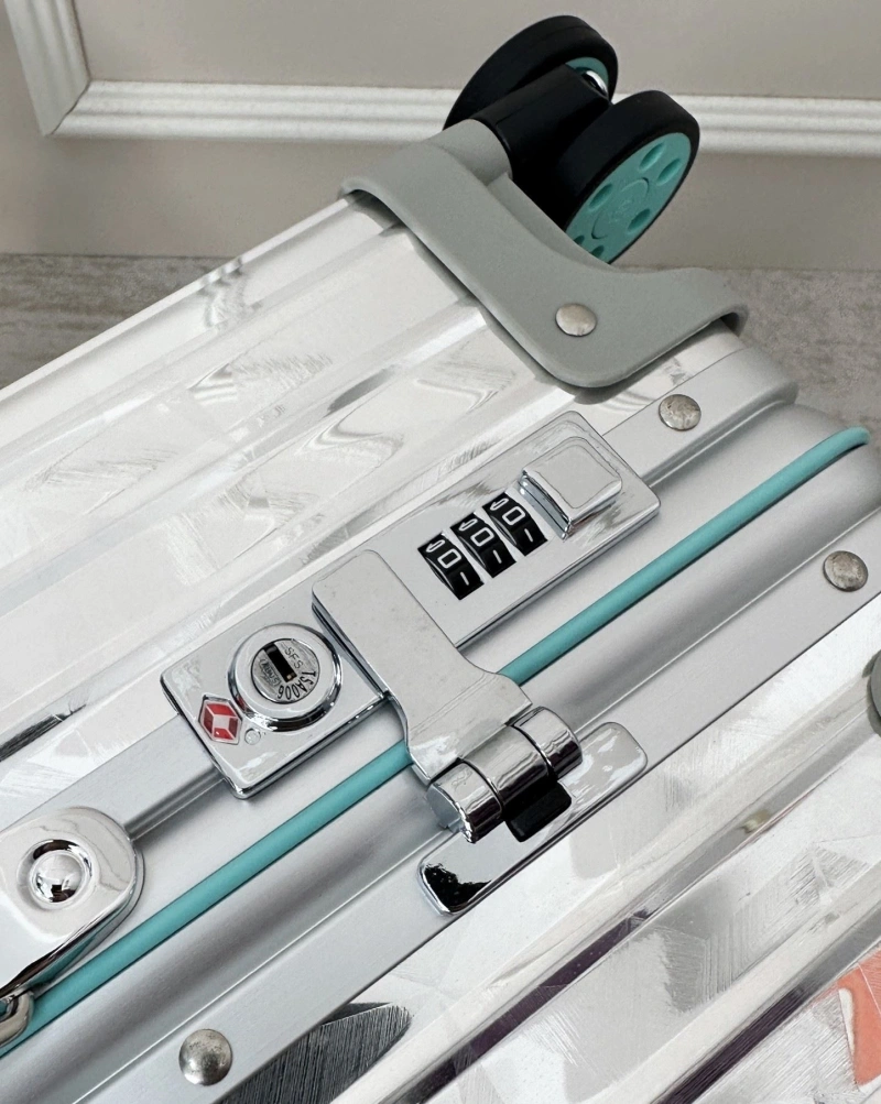 R1m0wa suitcase 4461-0419