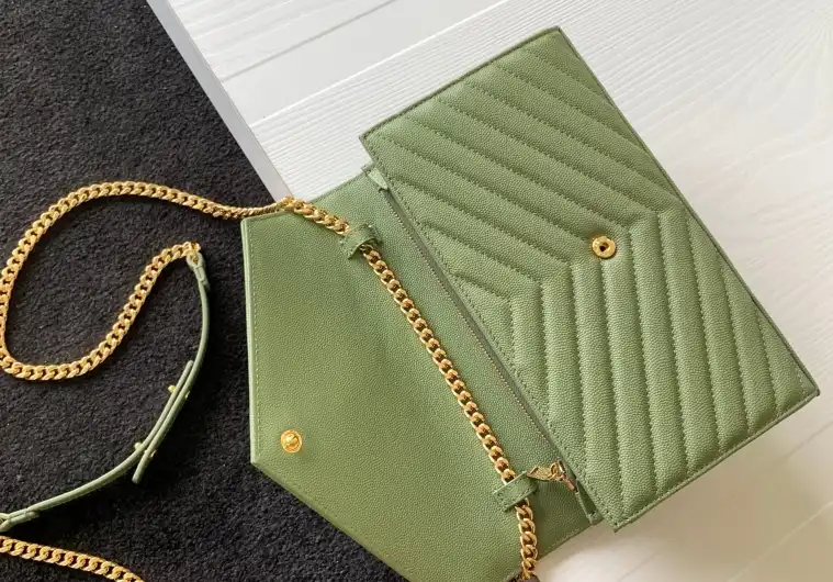 Gvc*1 satchel bags 4837a-0006