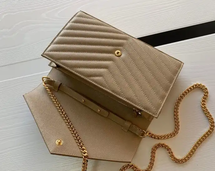 Gvc*1 satchel bags 4837a-0012