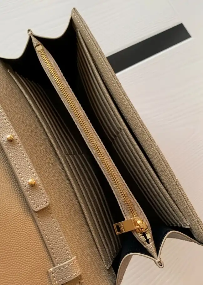 Gvc*1 satchel bags 4837a-0012