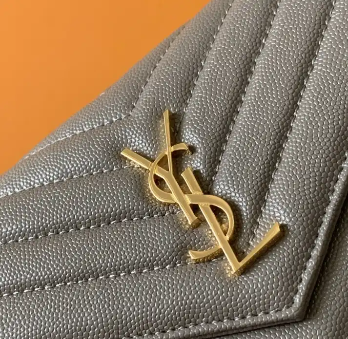 Gvc*1 satchel bags 4837a-0015
