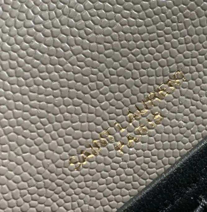 Gvc*1 satchel bags 4837a-0015
