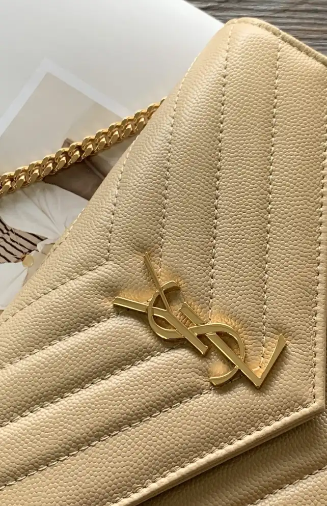 Gvc*1 satchel bags 4837a-0018