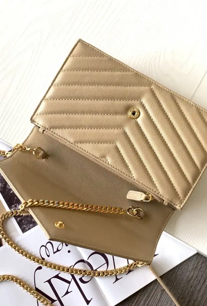 Gvc*1 satchel bags 4837a-0018