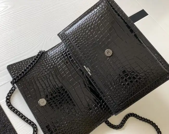 Gvc*1 satchel bags 4837a-0025