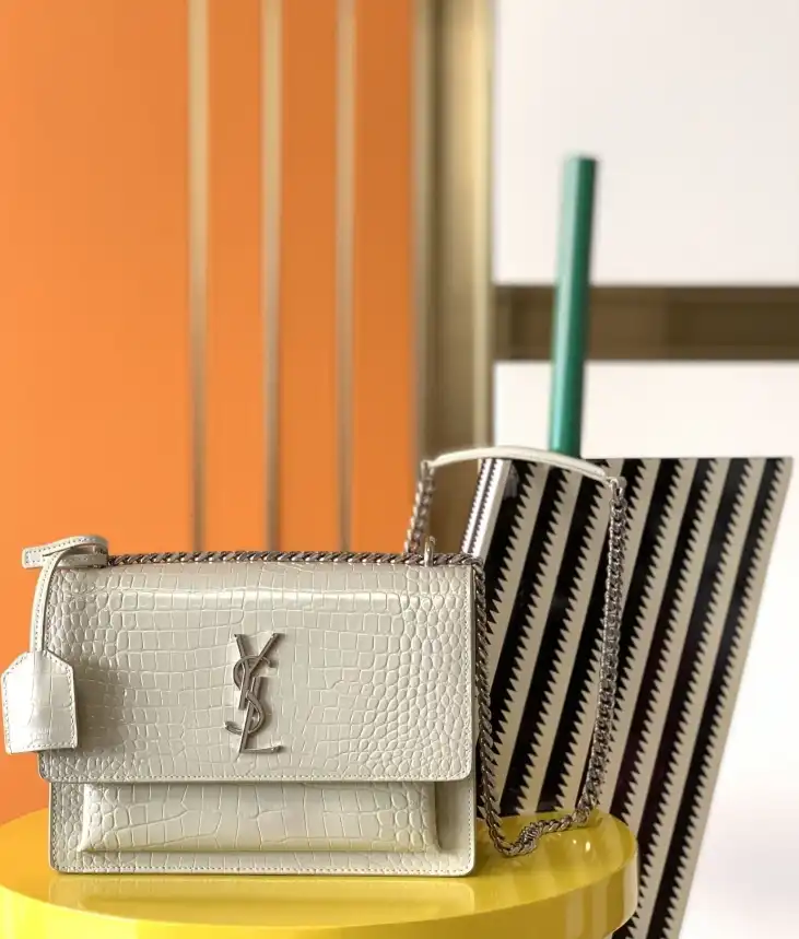 Gvc*1 satchel bags 4837a-0027