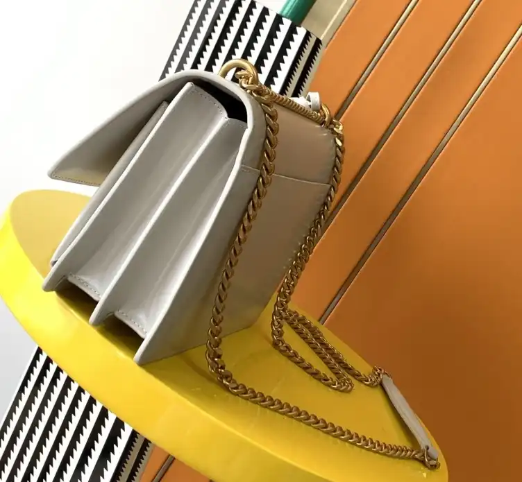 Gvc*1 satchel bags 4837a-0029