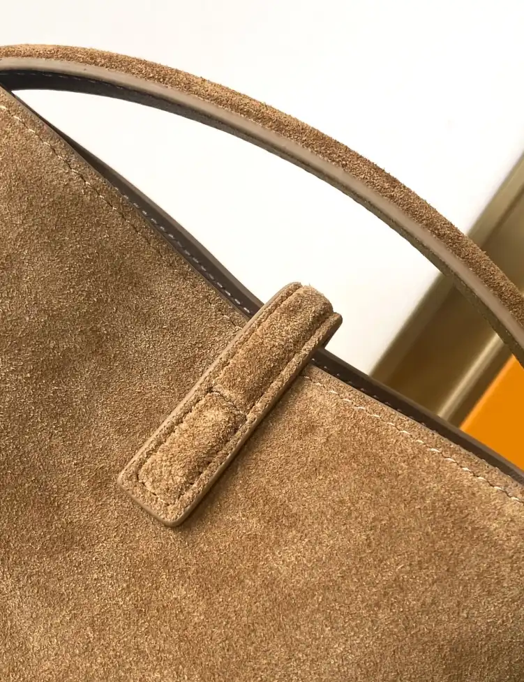 Gvc*1 bucket bags 4837a-0038