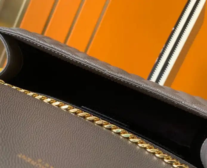 Gvc*1 satchel bags 4837a-0046