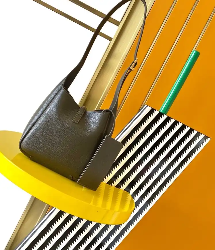 Gvc*1 shopping bags 4837a-0056