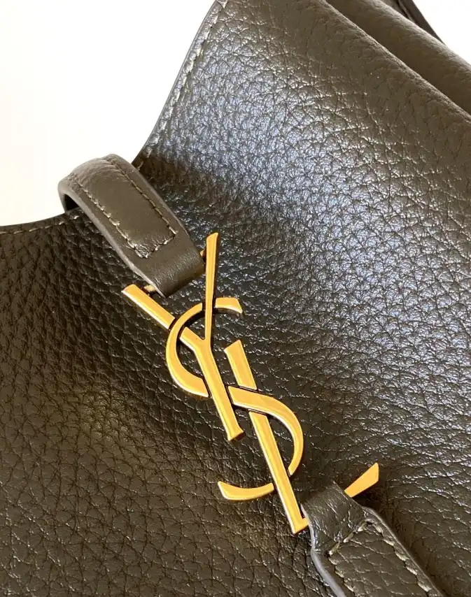 Gvc*1 shopping bags 4837a-0056