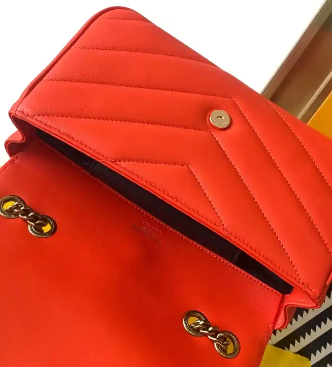 Gvc*1 satchel bags 4837a-0070
