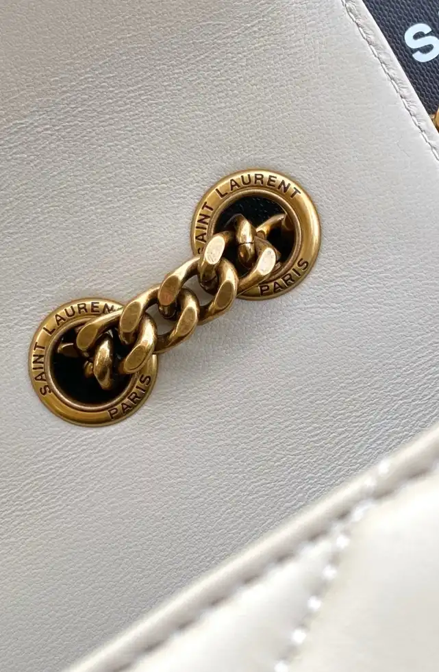 Gvc*1 satchel bags 4837a-0081