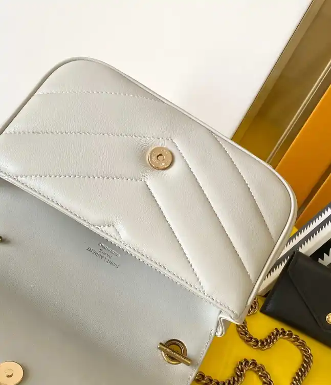 Gvc*1 satchel bags 4837a-0083