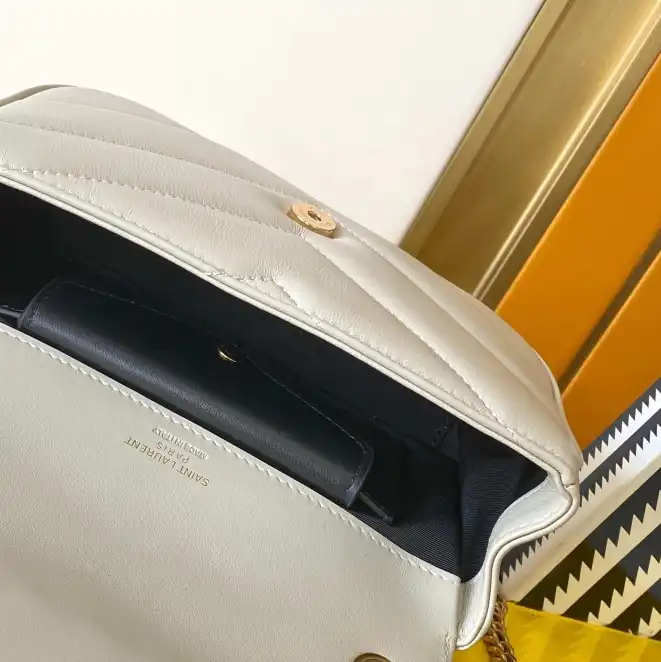 Gvc*1 satchel bags 4837a-0083