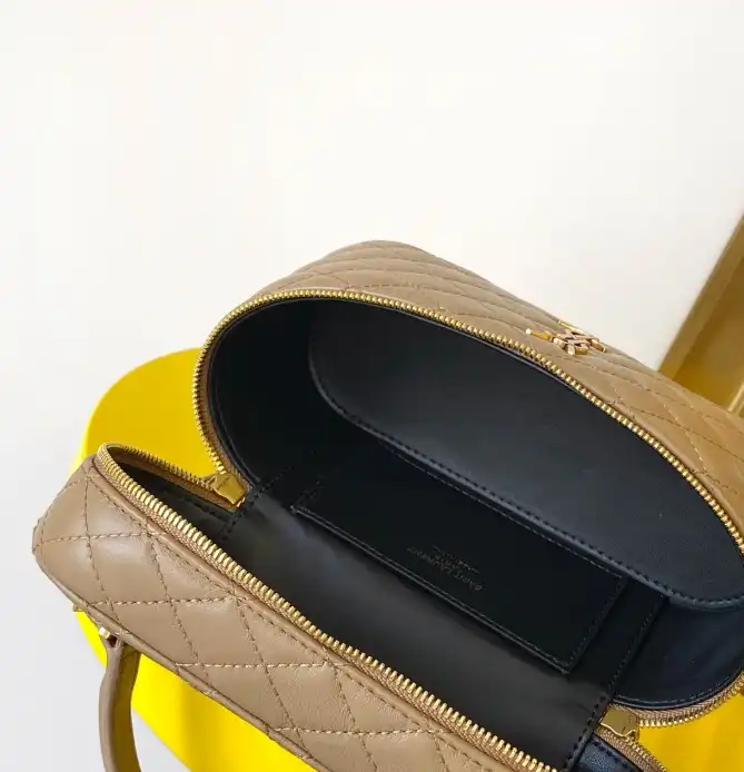 Gvc*1 cosmetic bags 4837a-0084