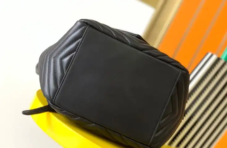 Gvc*1 backpacks 4837a-0091